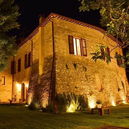 Agriturismo Campagna In Compagnia 발로 디 네라 외부 사진