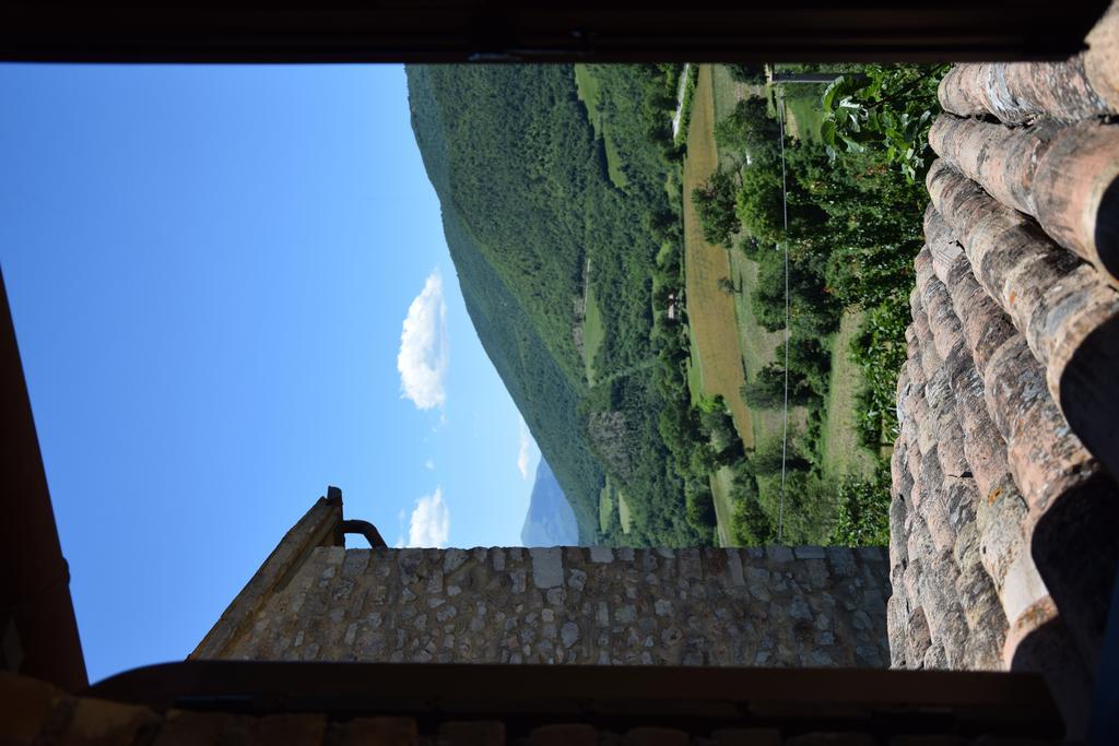 Agriturismo Campagna In Compagnia 발로 디 네라 외부 사진