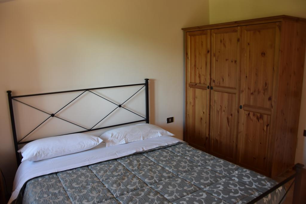 Agriturismo Campagna In Compagnia 발로 디 네라 외부 사진