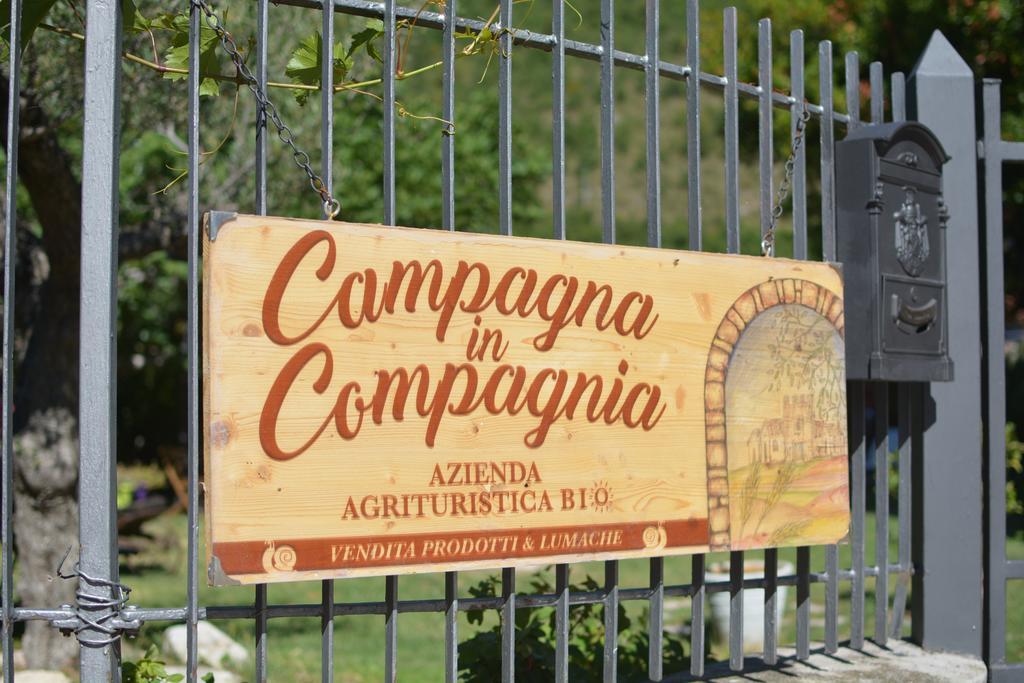 Agriturismo Campagna In Compagnia 발로 디 네라 외부 사진