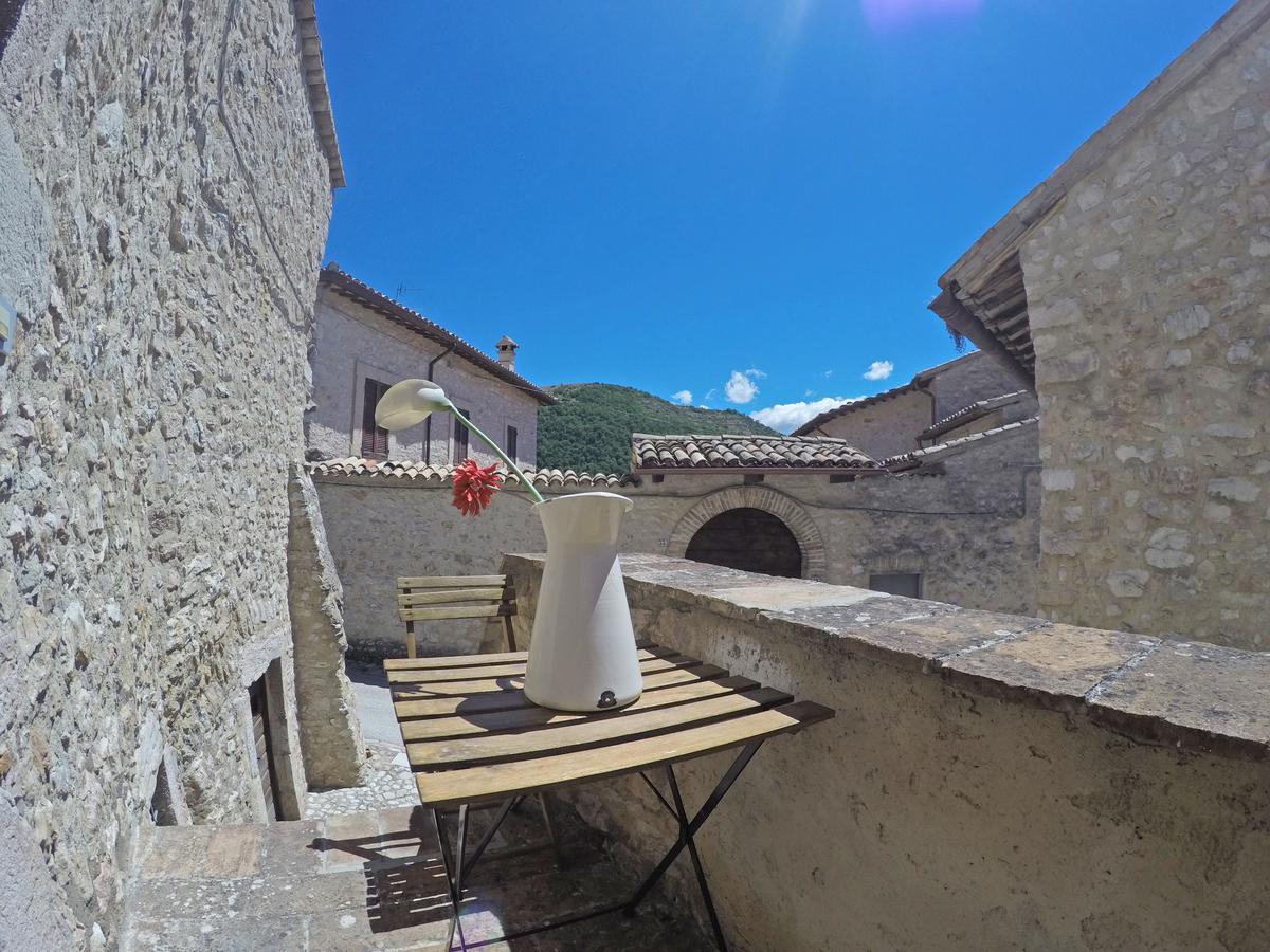 Agriturismo Campagna In Compagnia 발로 디 네라 외부 사진