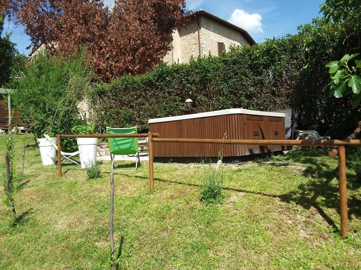 Agriturismo Campagna In Compagnia 발로 디 네라 외부 사진